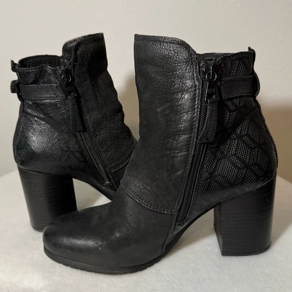 Miz Mooz Black Leather Heeled Boots Women’s Size 38 (7.5 IS) - Picture 5 of 11